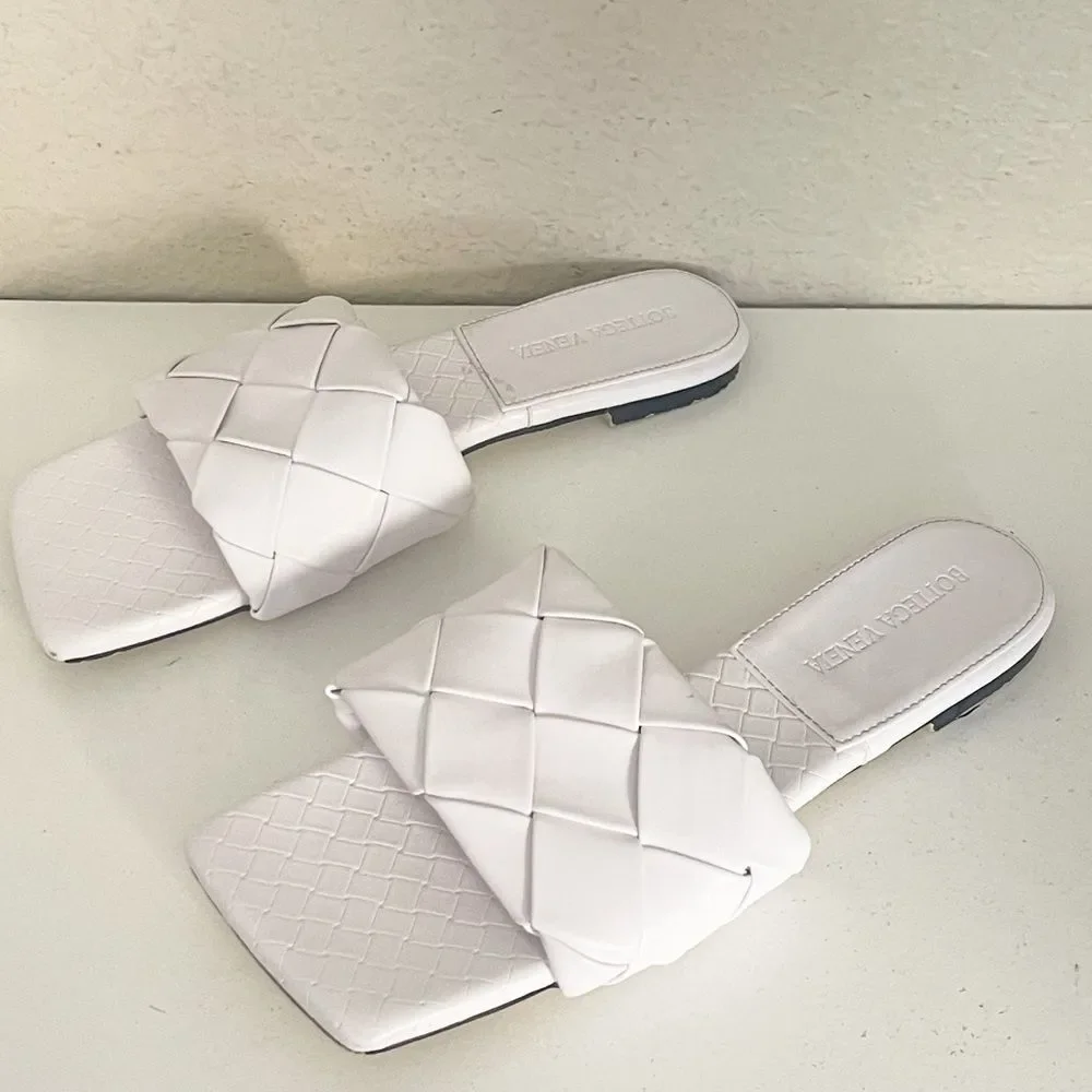Bottega Veneta Lido flat slides in white